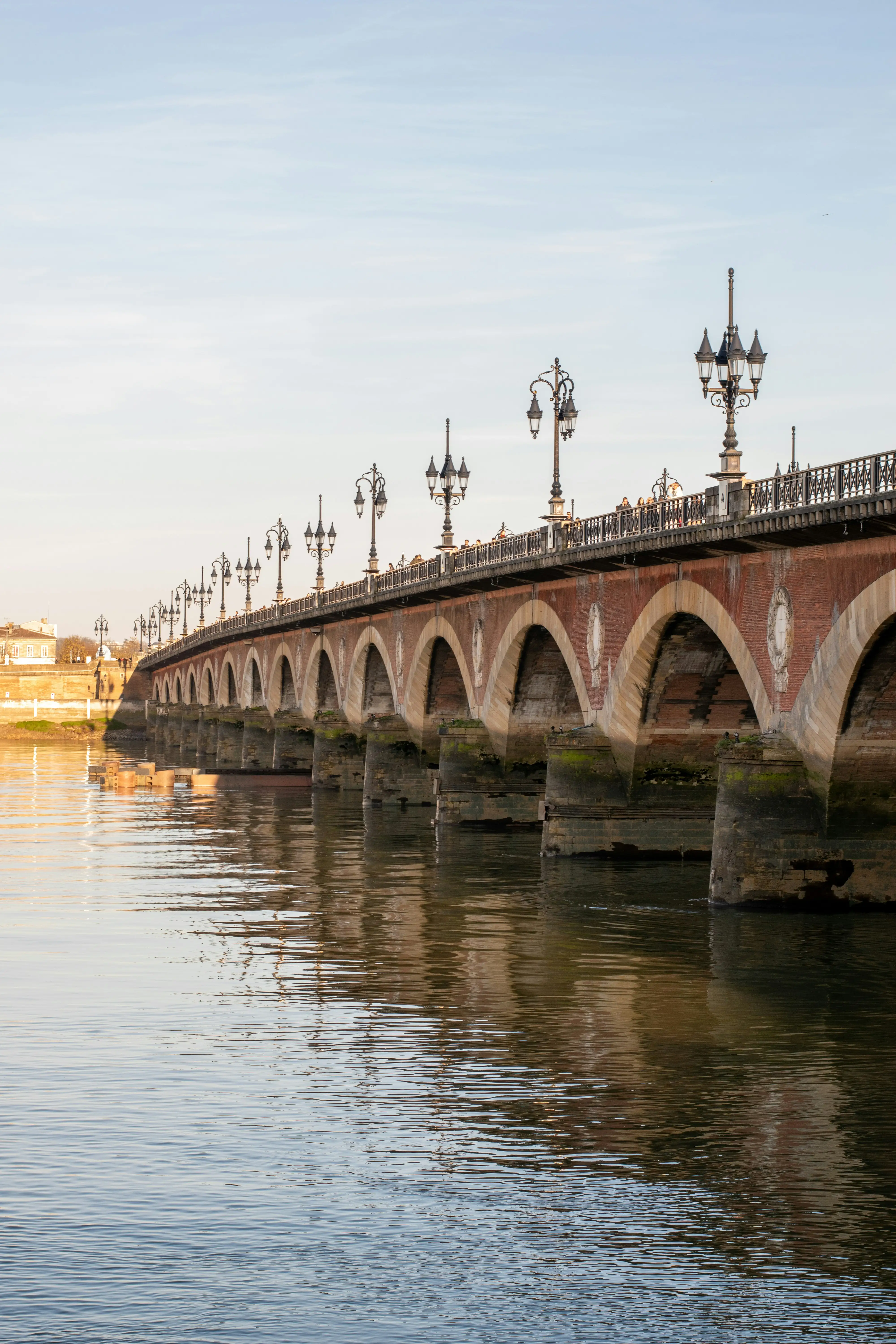 Le Pont de Pierre à Bordeaux